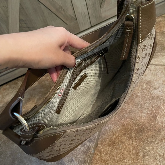 Dooney & Bourke Crescent Pebbled Leather Signature Logo Brown Shoulder Bag - Picture 10 of 13